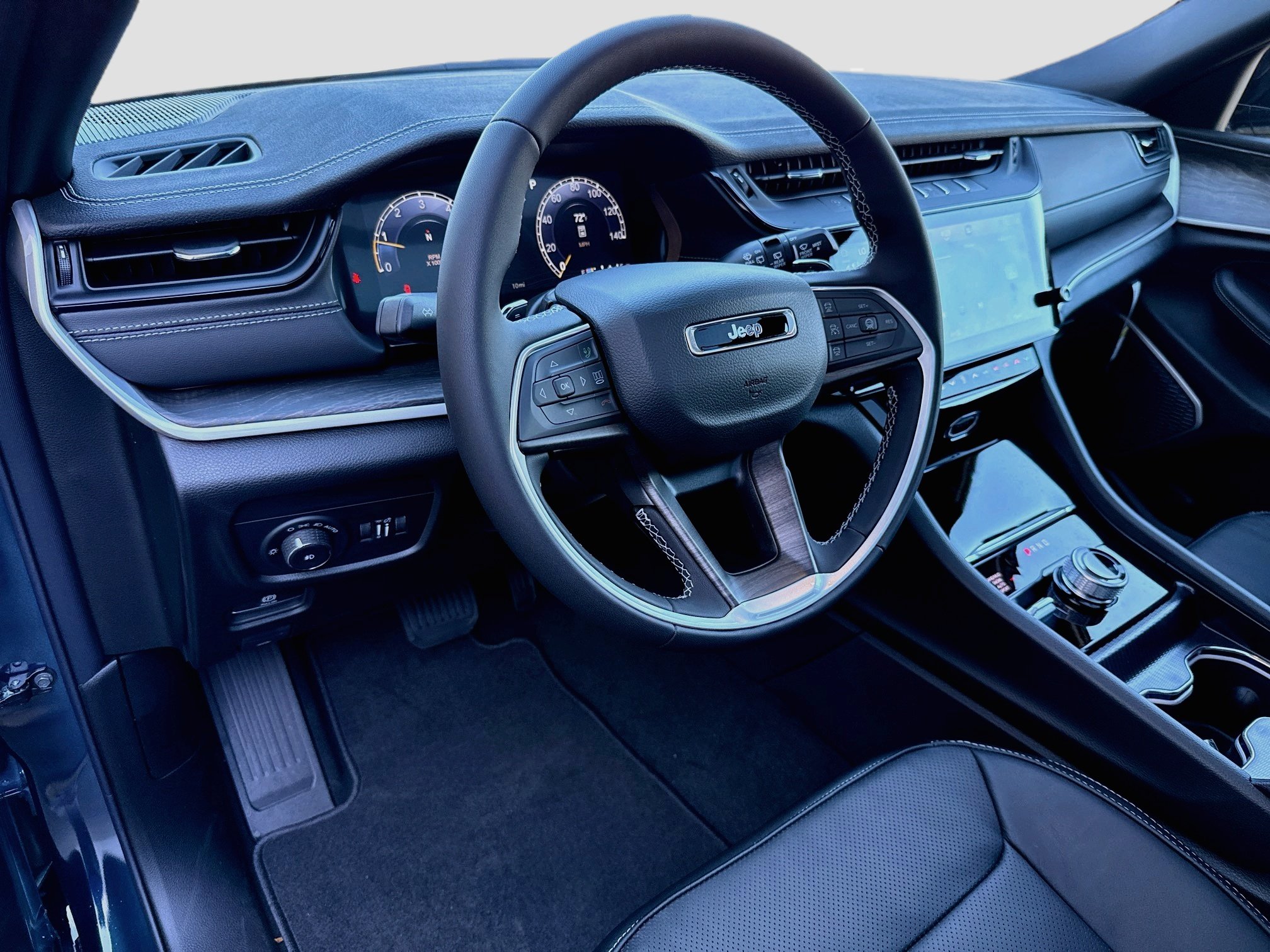 New 2027 Fathom Blue Pearlcoat Jeep Limited Reserve image 14
