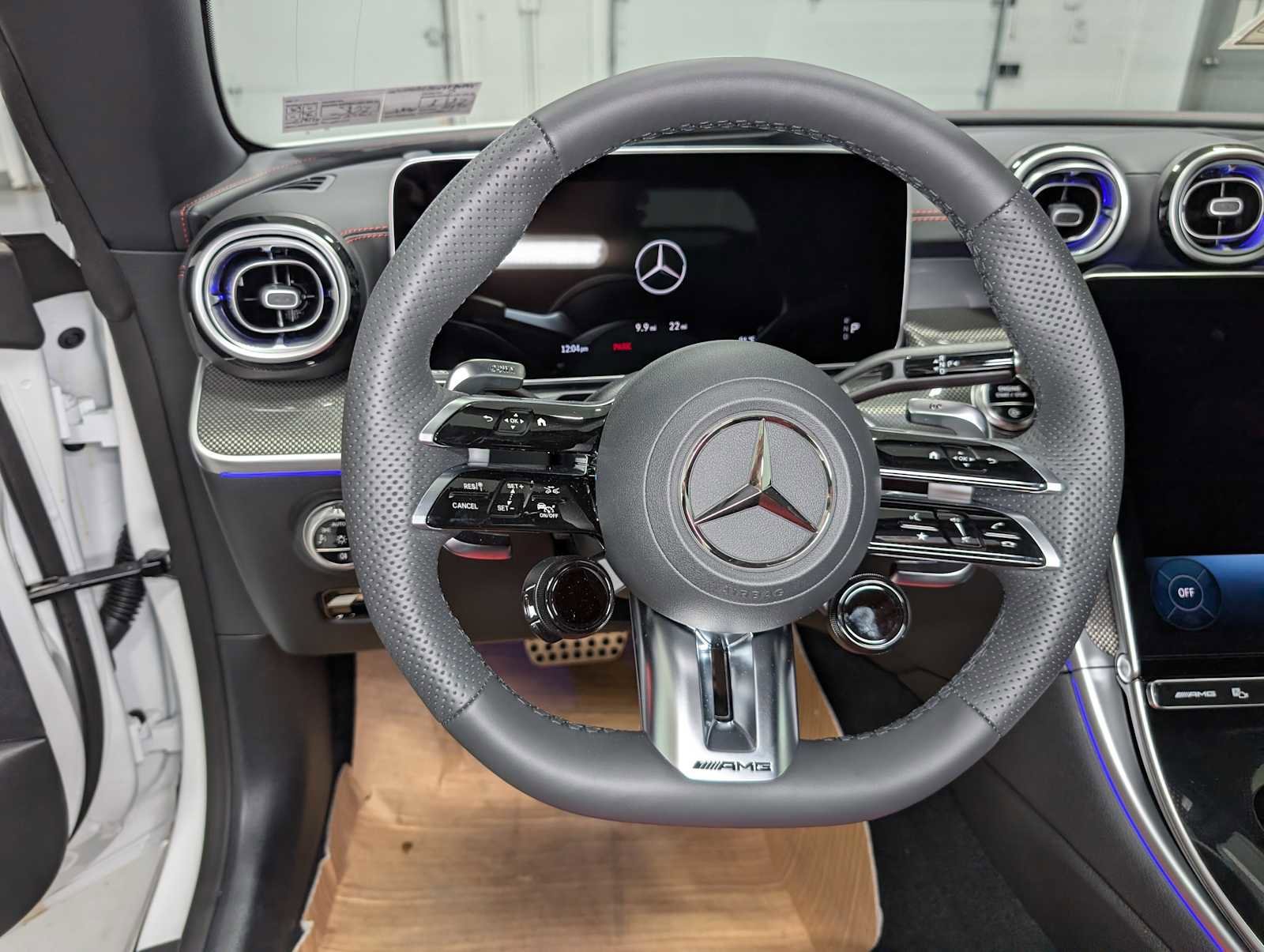 New 2026 MANUFAKTUR Moonlight White Metallic Mercedes-Benz AMG® CLE 53 4MATIC+ Cabriolet image 34
