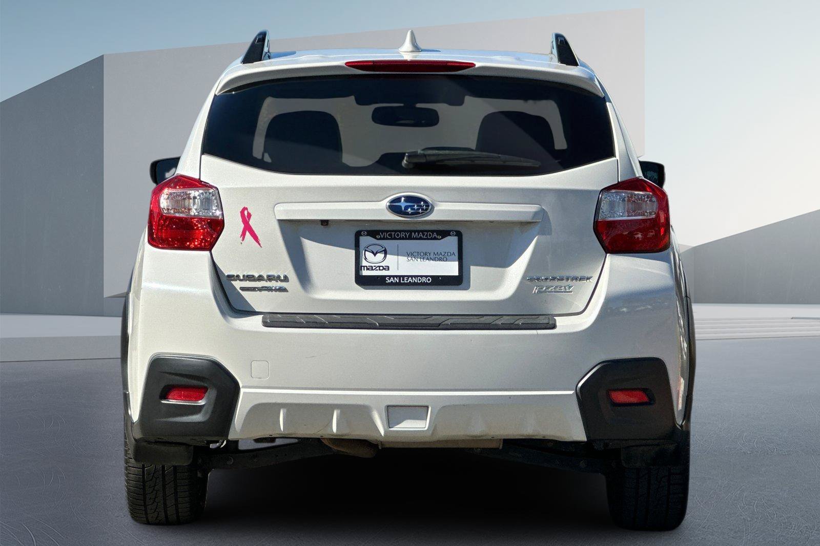 Used 2016 White Subaru 2.0i Limited image 5