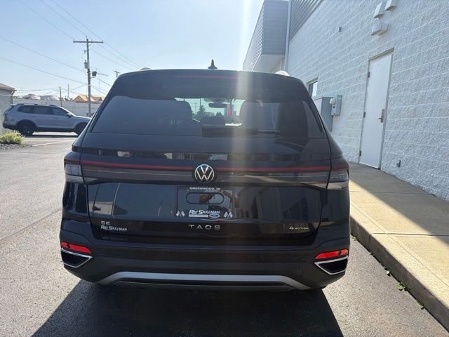 Used 2026 Black Volkswagen 1.5T SE image 4