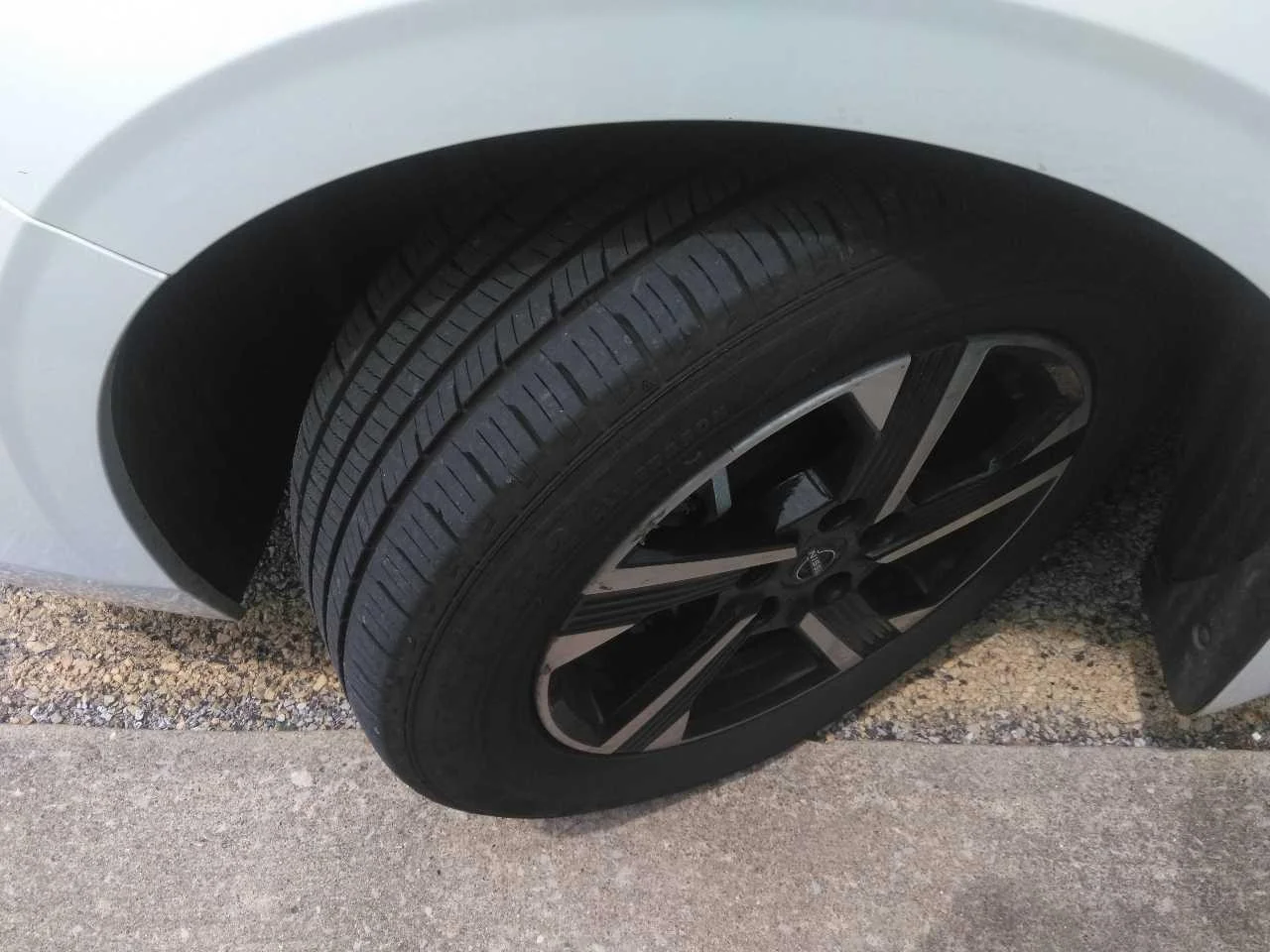 Used 2024 Fresh Powder Nissan SV image 10