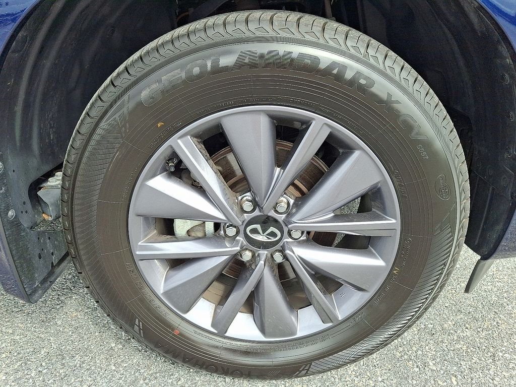 Used 2025 Blue INFINITI LUXE image 9