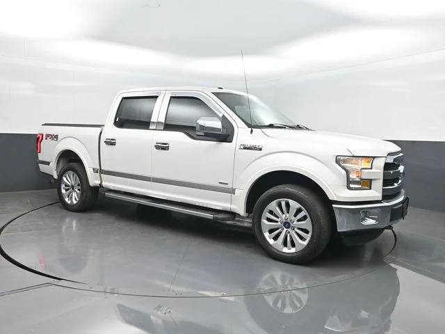 Used 2015 White Ford Lariat image 37
