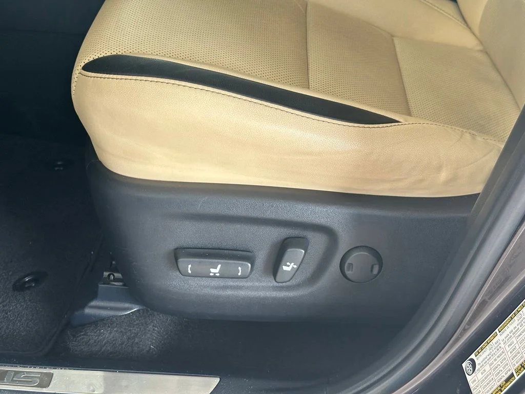 Used 2015 Red Lexus 200t image 15