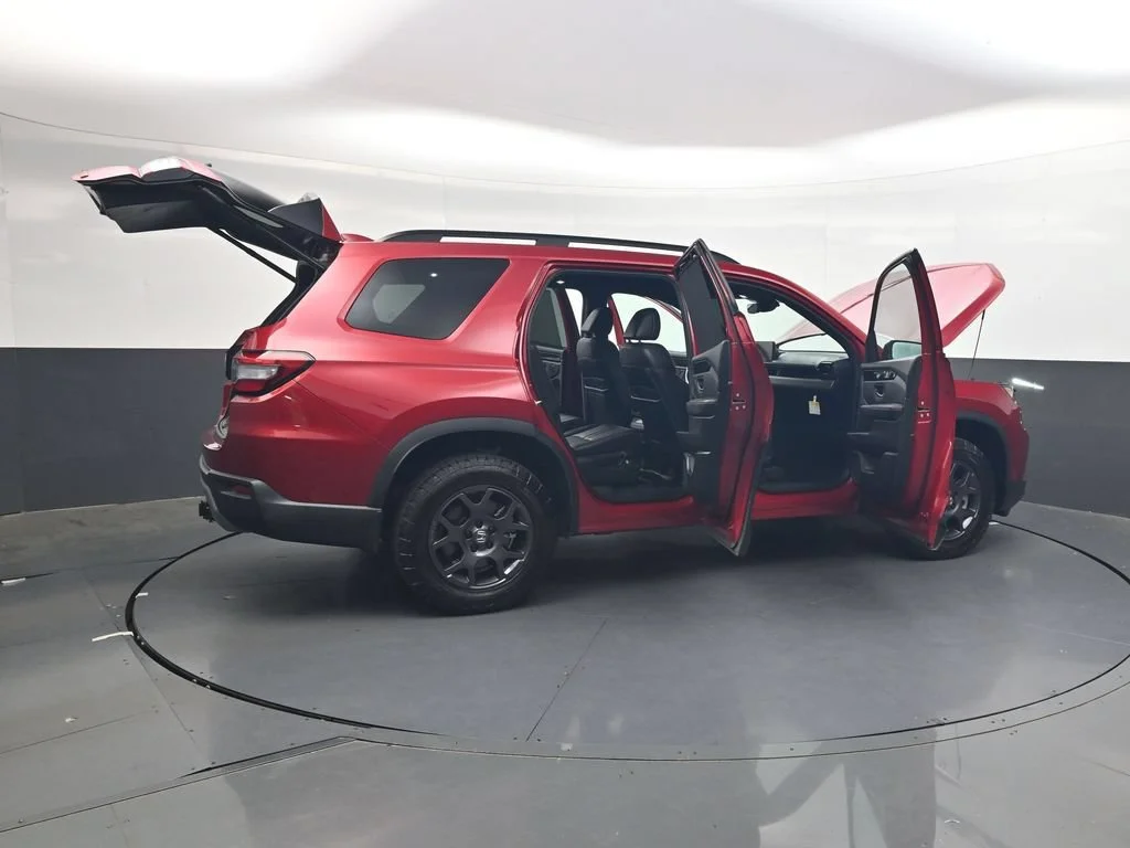 Certified Used 2025 Radiant Red Metallic II Honda TrailSport image 99