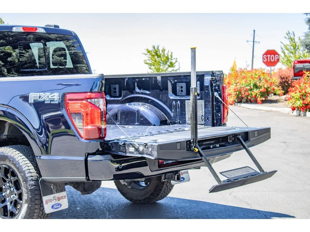 Used 2026 Antimatter Blue Metallic Ford XLT image 14