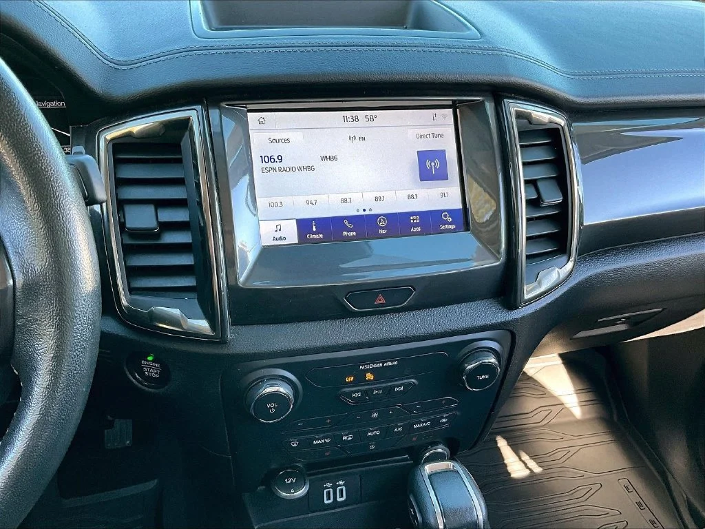 Used 2020 Silver Metallic Ford Lariat image 11