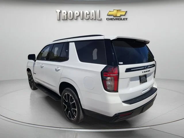 Used 2024 Summit White Chevrolet RST image 3