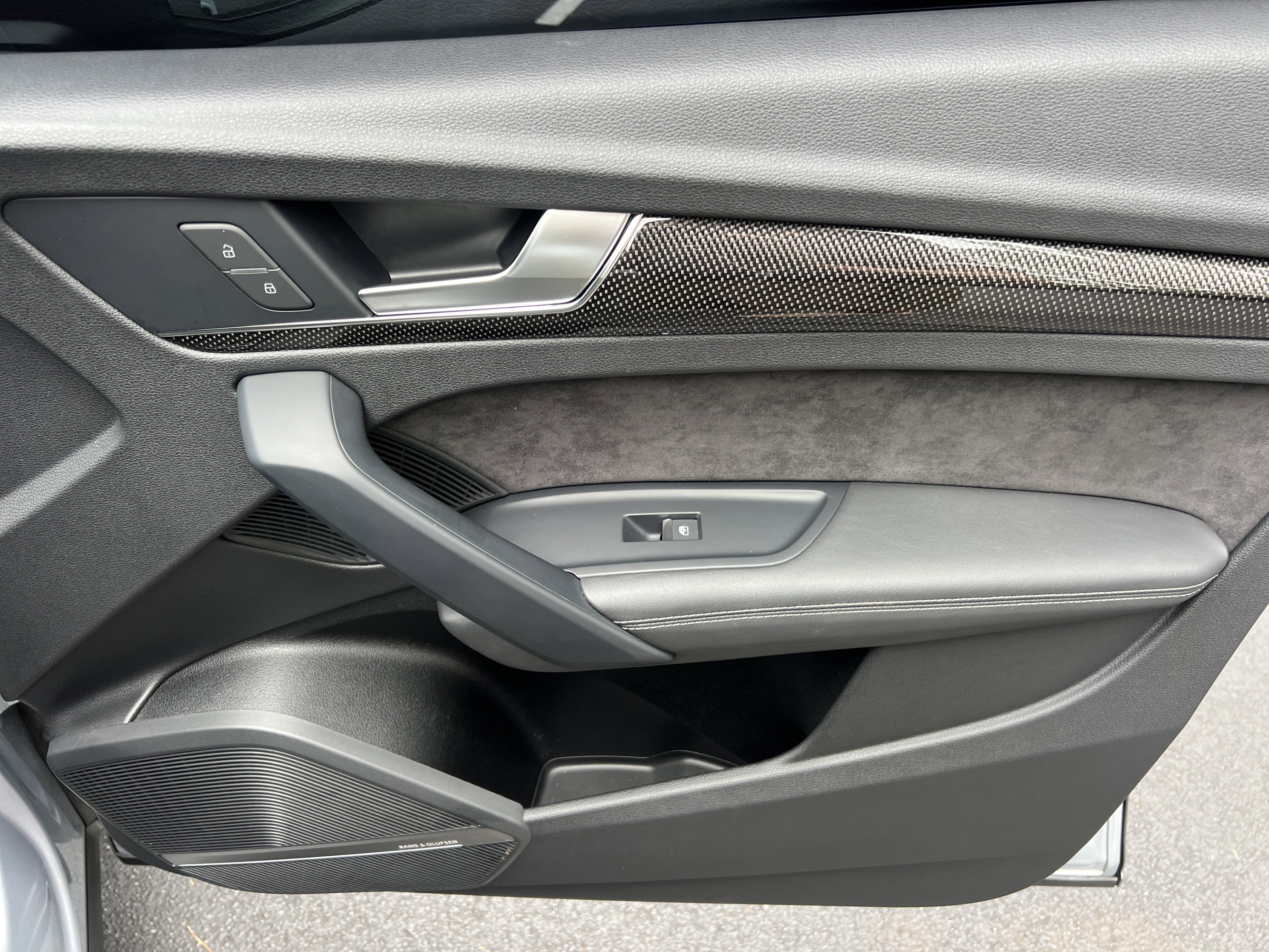 Used 2019 Florett Silver Metallic Audi Premium Plus image 18