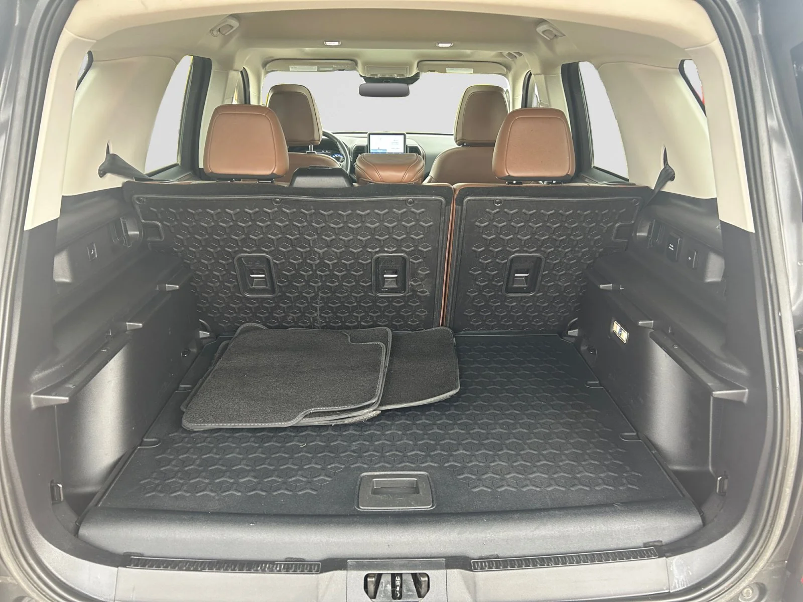 Used 2023 GREY Ford BADLANDS image 10