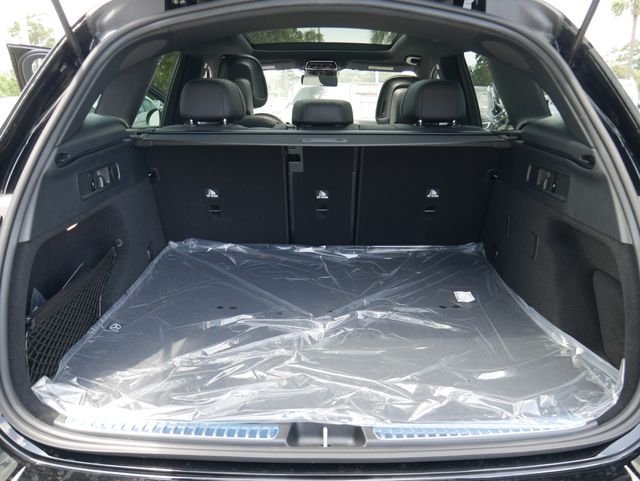New 2026 Black Mercedes-Benz GLC 300 image 21