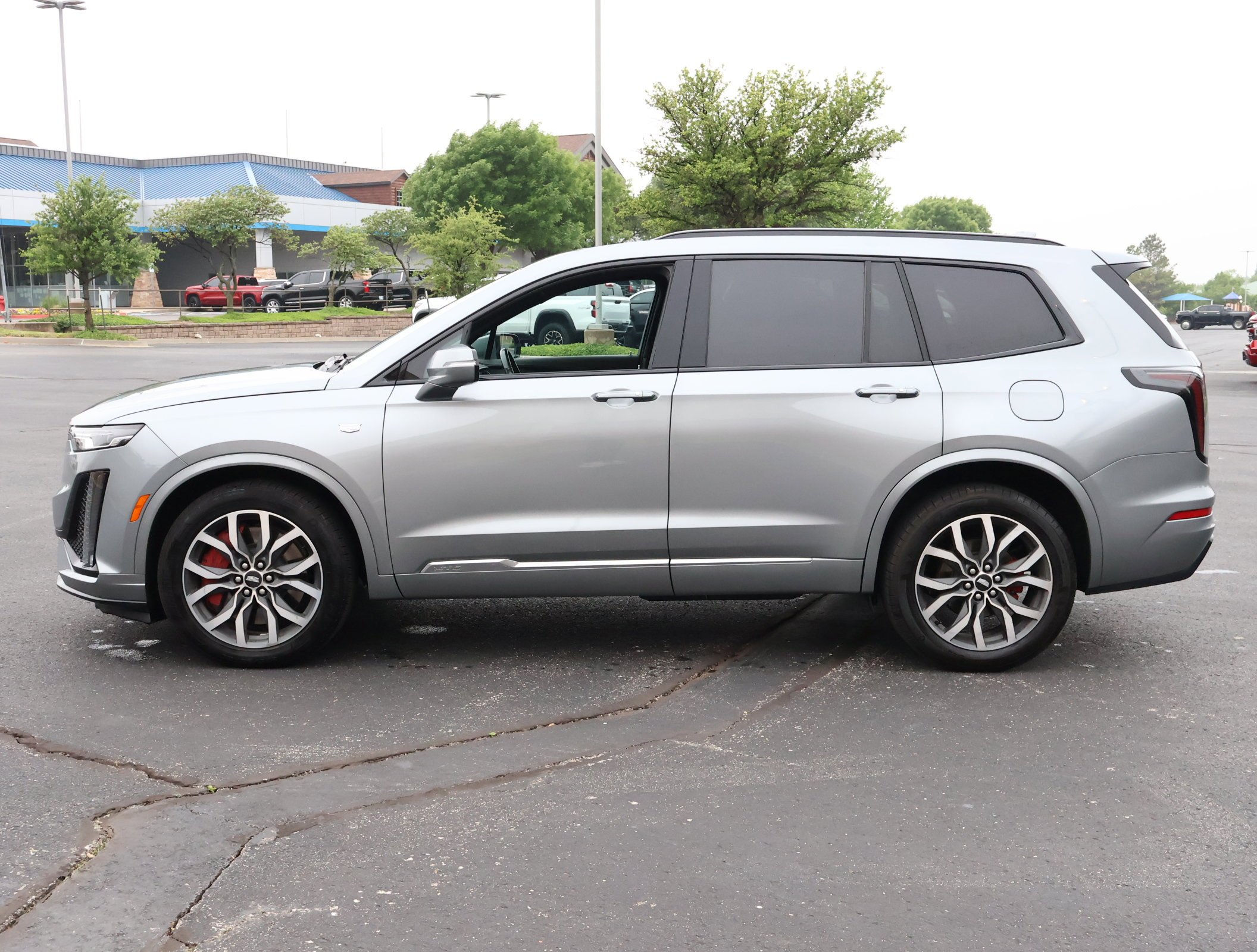 2024 Cadillac XT6 Sport - Photo 37