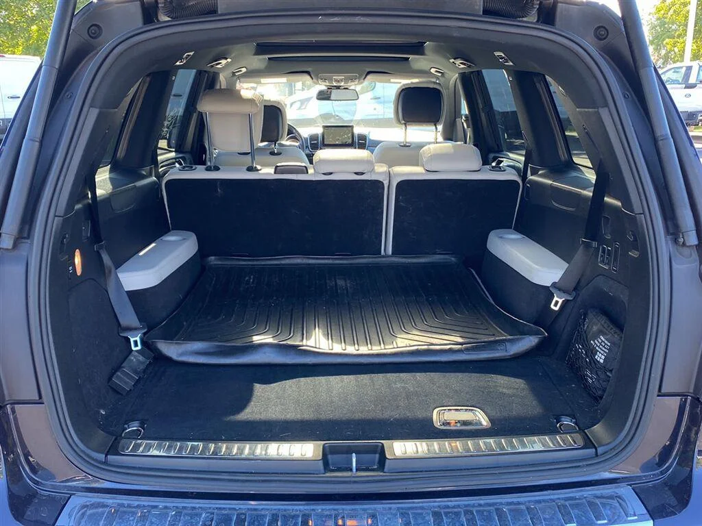 Used 2018 Lunar Blue Metallic Mercedes-Benz GLS 550 image 14