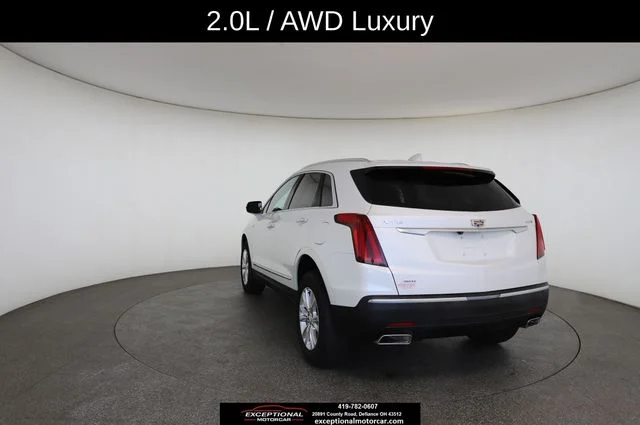 Used 2022 White Cadillac Luxury image 13