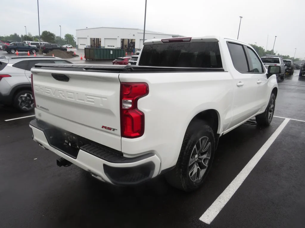 Used 2023 White Chevrolet RST image 15