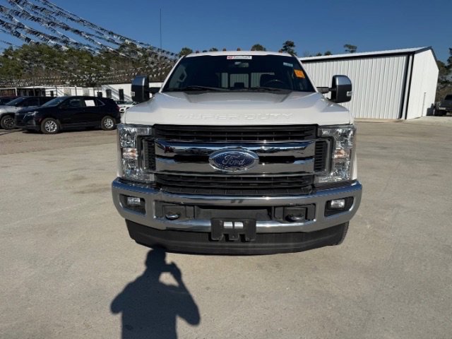 Used 2017 White Ford Lariat image 8