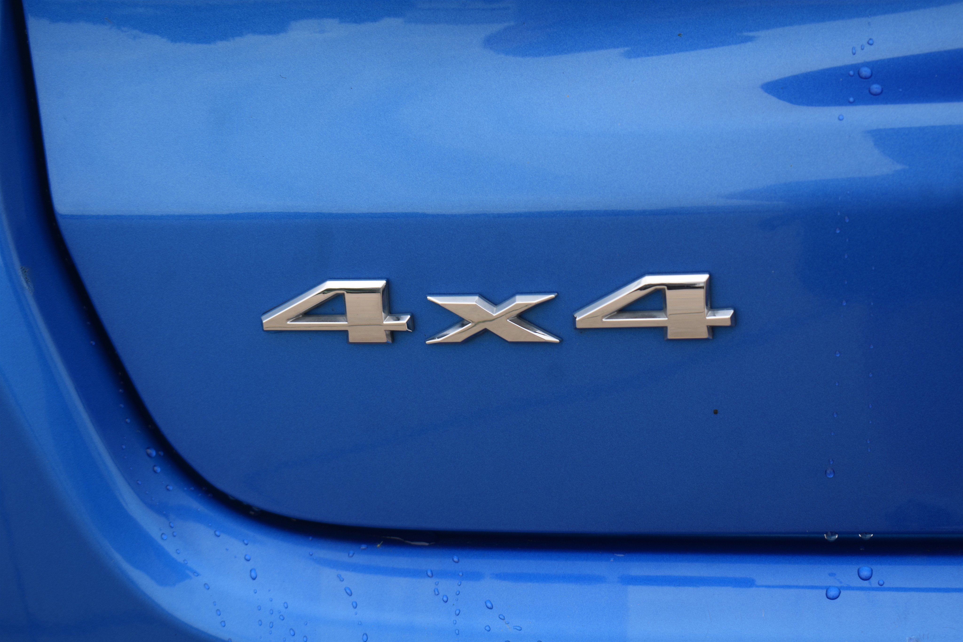 Used 2025 Hydro Blue Pearlcoat Jeep Limited image 7