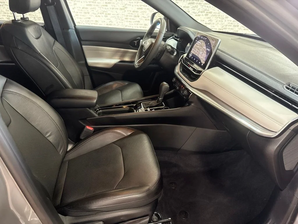 Used 2023 Gray Jeep Limited image 10