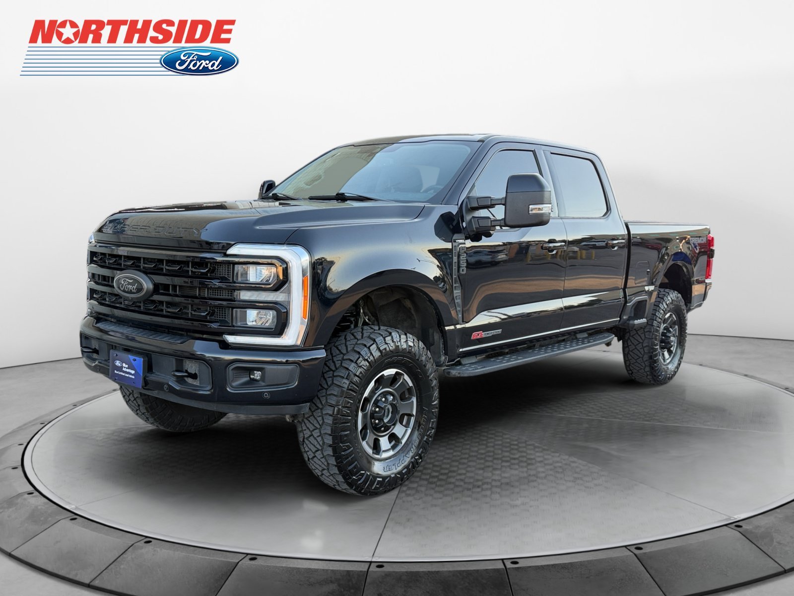 Certified Used 2023 Agate Black Metallic Ford LARIAT image 3