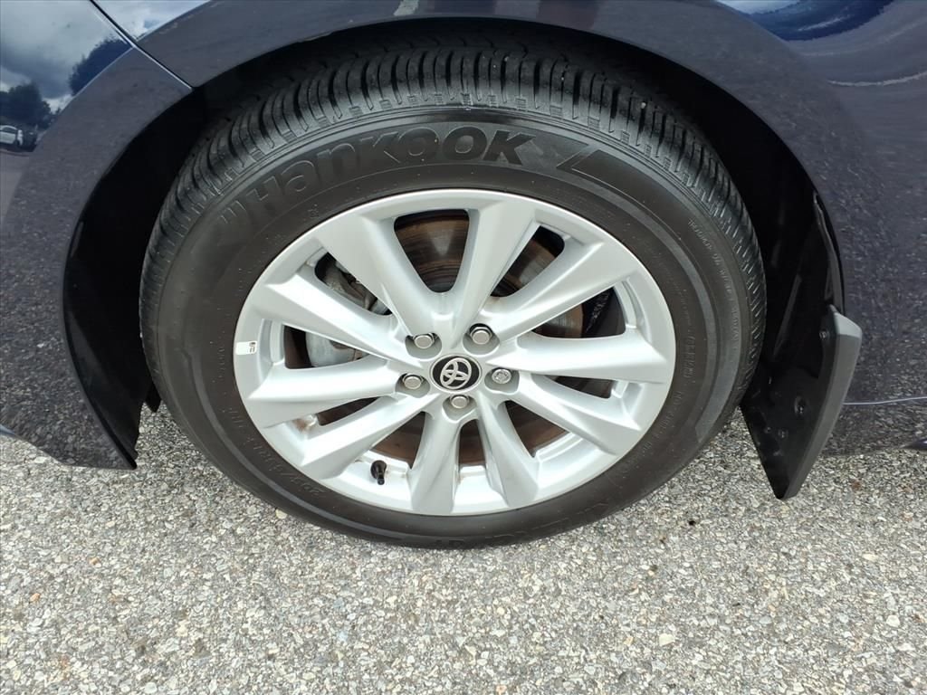 Certified Used 2025  Toyota LE image 11