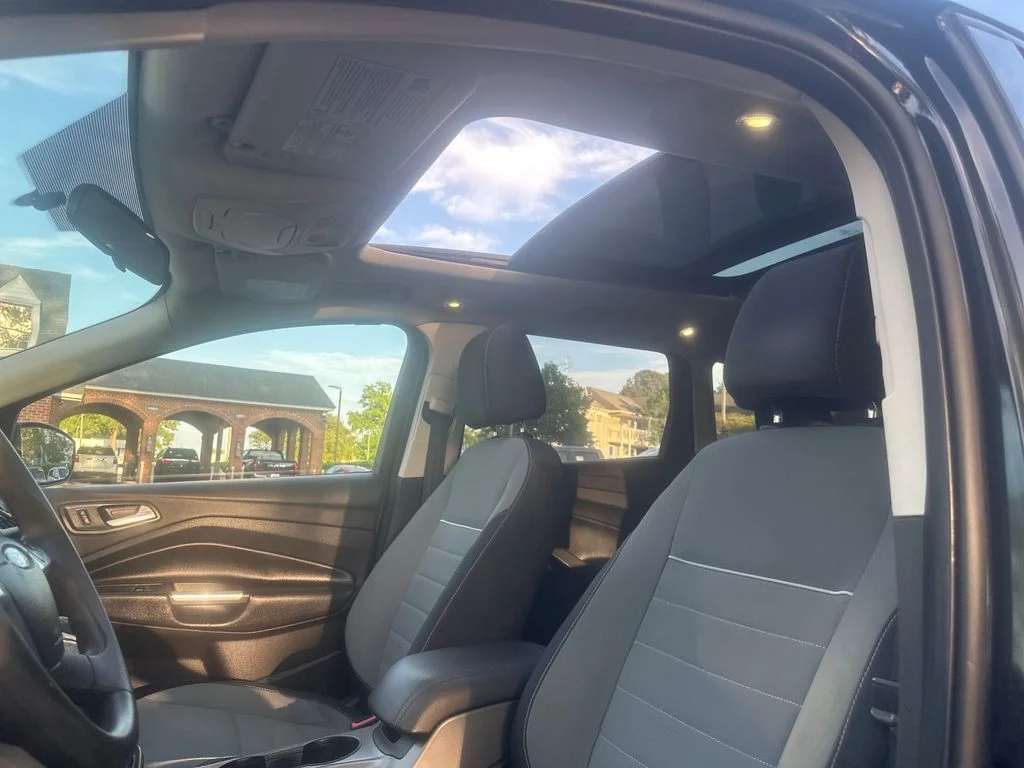 Used 2014 Black Ford SE image 17