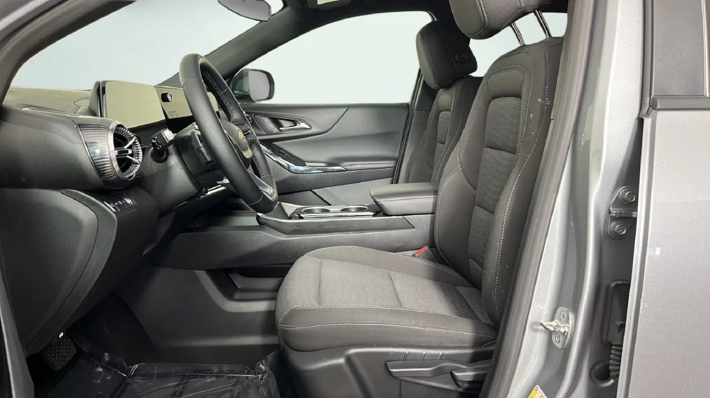 Used 2025 Gray Chevrolet LT image 15