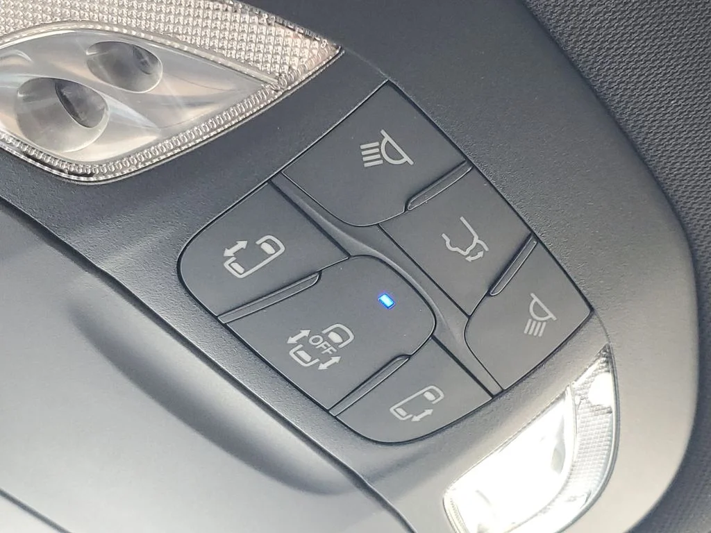 2026 Chrysler Pacifica Select - Photo 22