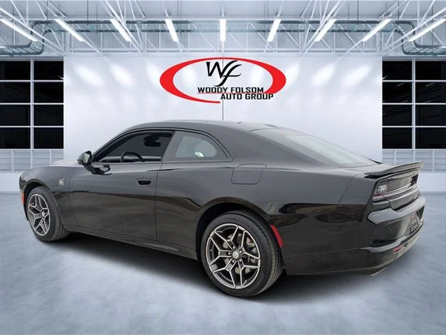 New 2026 Diamond Black Crystal Pearlcoat Dodge Scat Pack image 5
