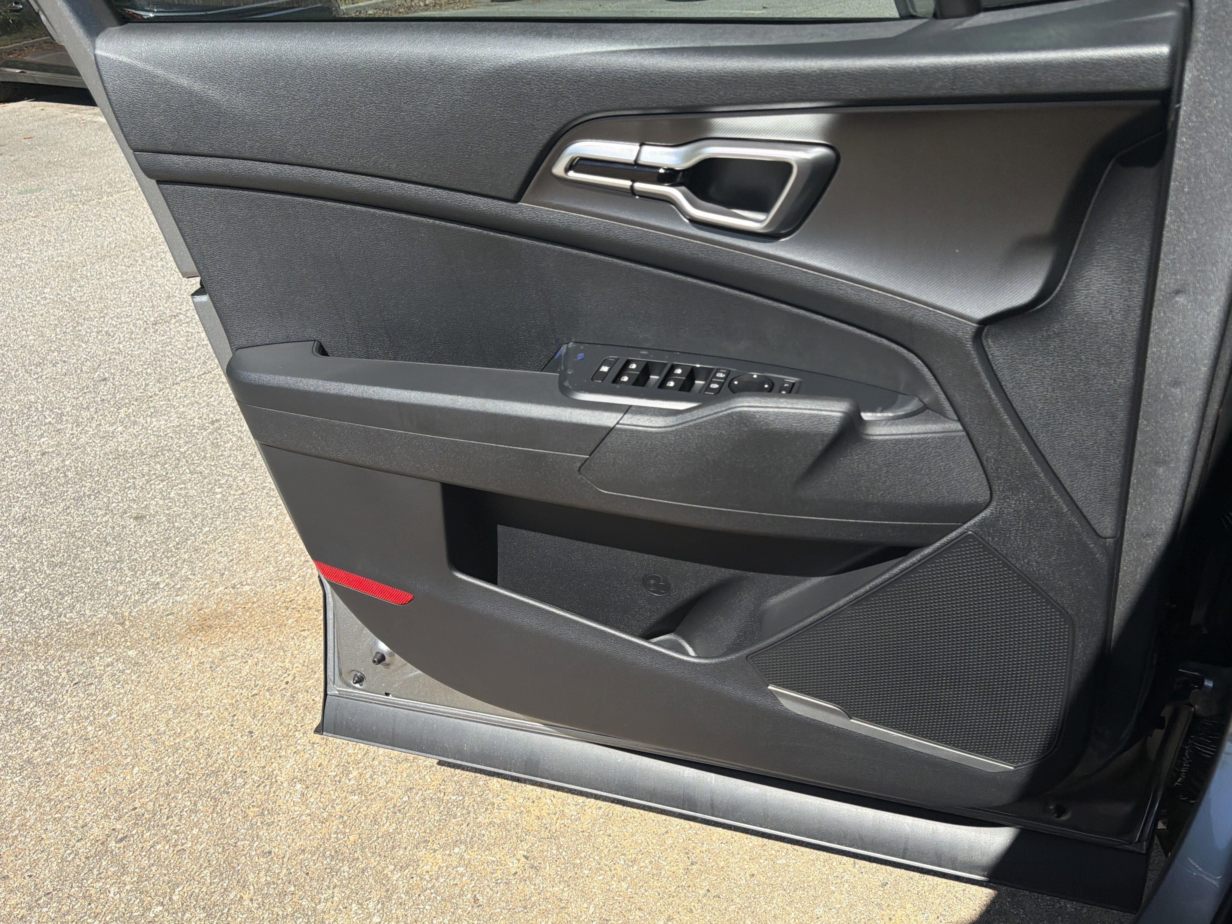 New 2026 Steel Gray Kia LX image 17