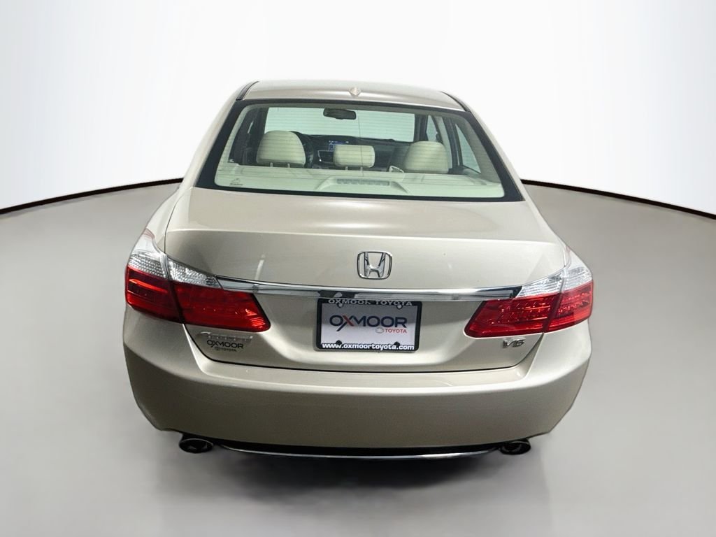 Used 2014 Champagne Frost Pearl Honda EX-L image 6