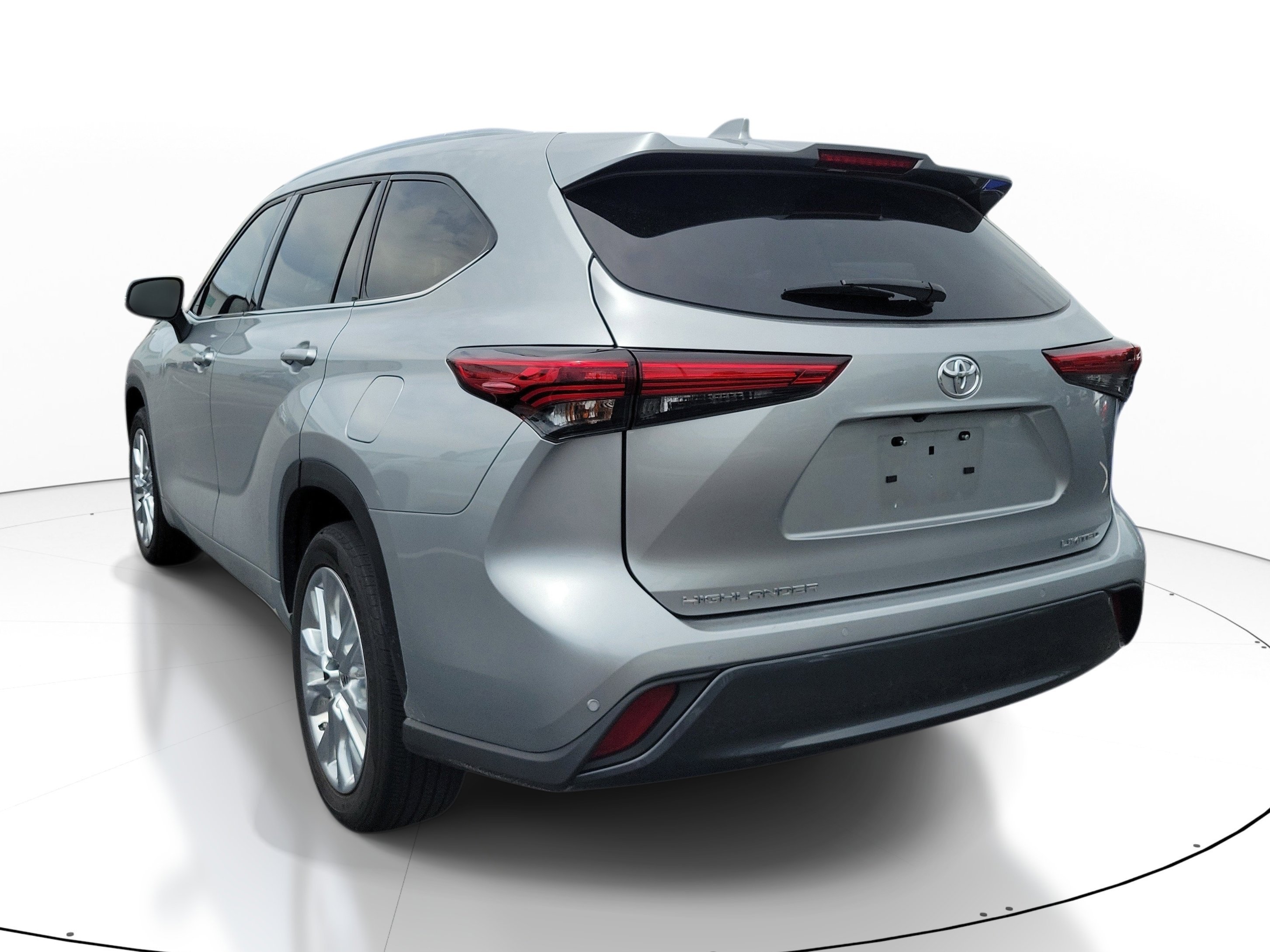 Used 2022 Celestial Silver Metallic Toyota Limited image 3