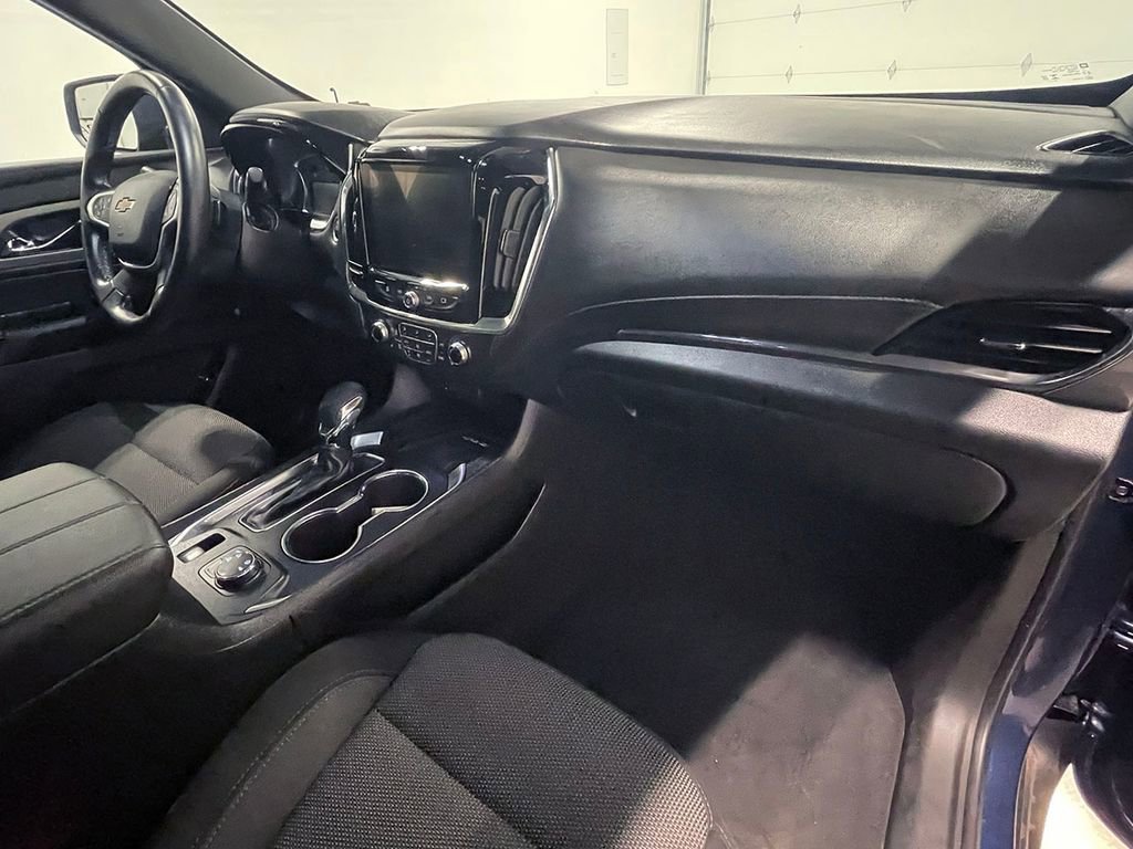 Used 2023 Northsky Blue Metallic Chevrolet LT Cloth image 29
