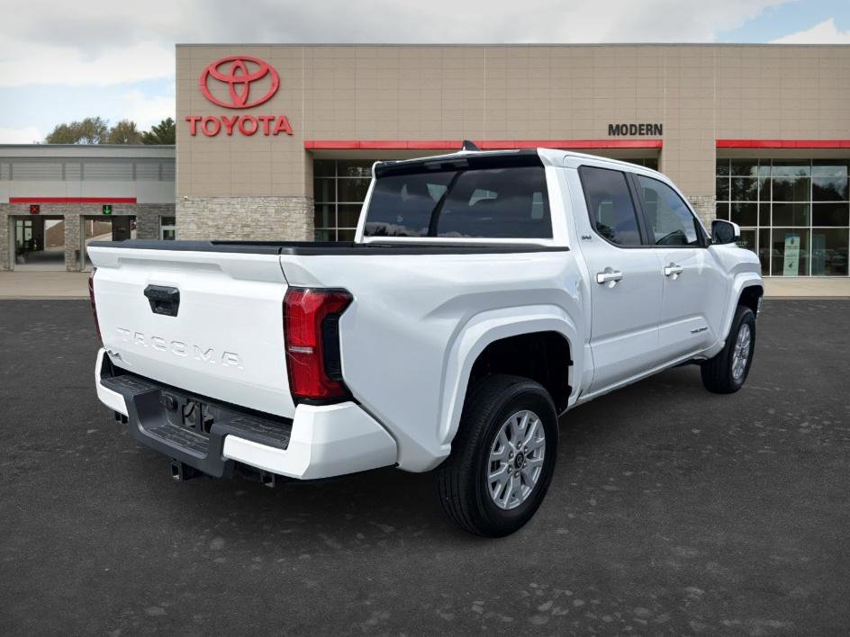 Used 2025 Ice Toyota SR5 image 5