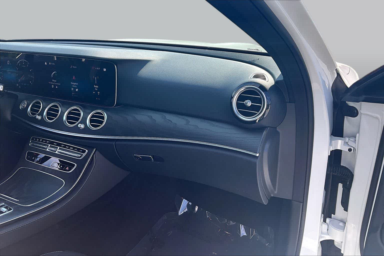 Used 2023 Polar White Mercedes-Benz E 450 image 19