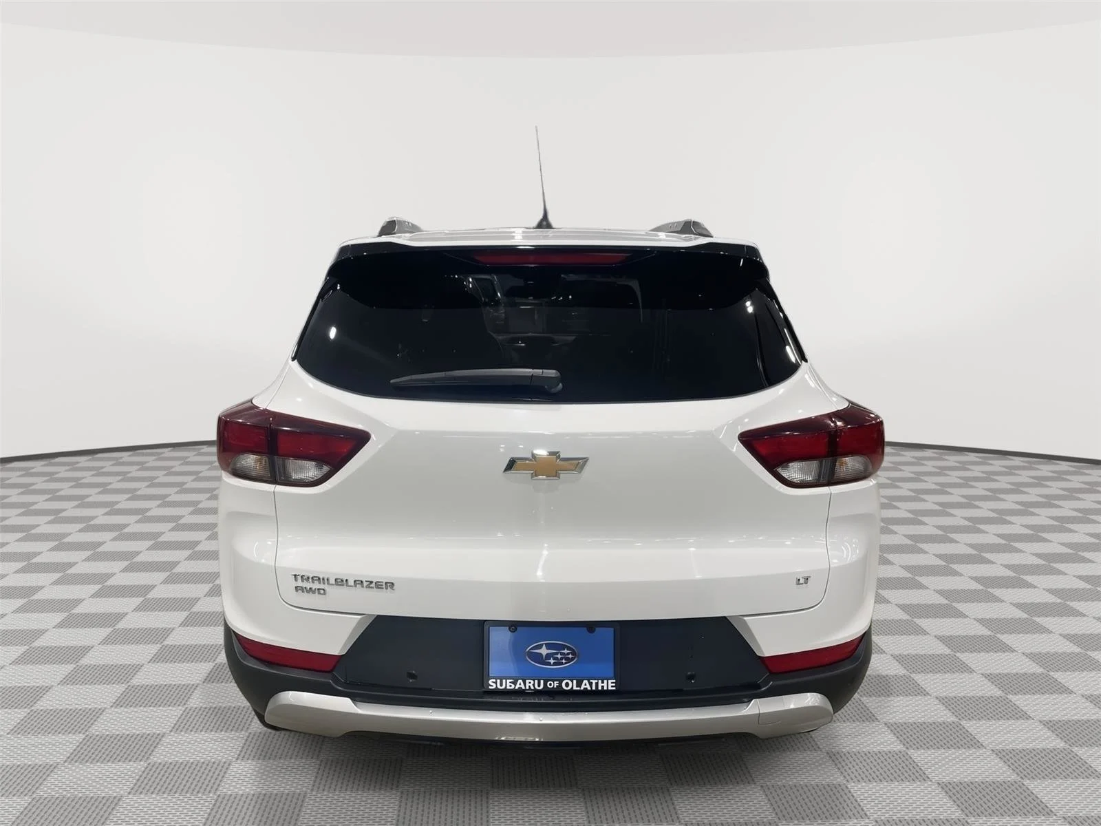 Used 2022 Summit White Chevrolet LT image 10