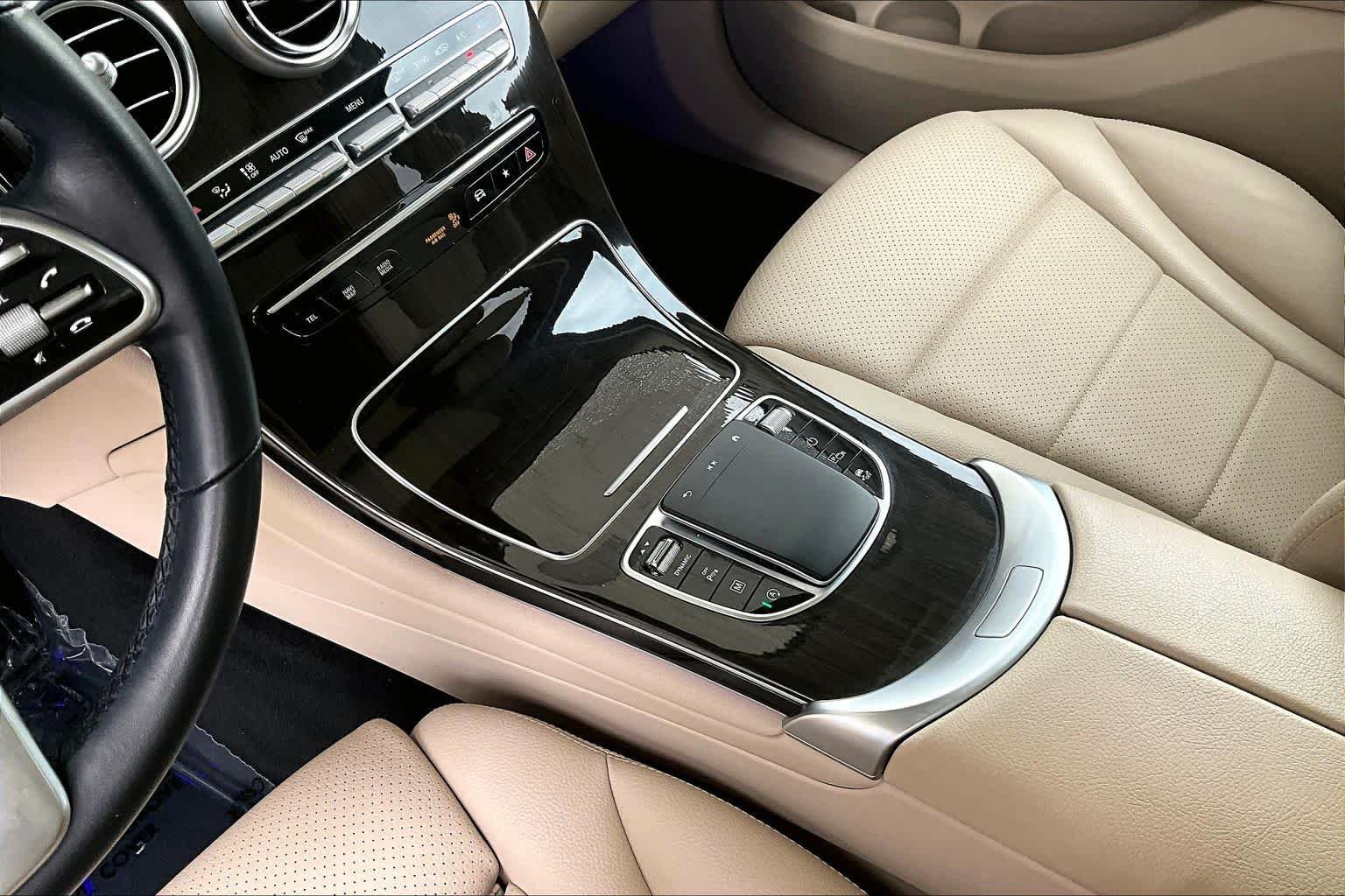 Used 2022 Polar White Mercedes-Benz GLC 300 image 15