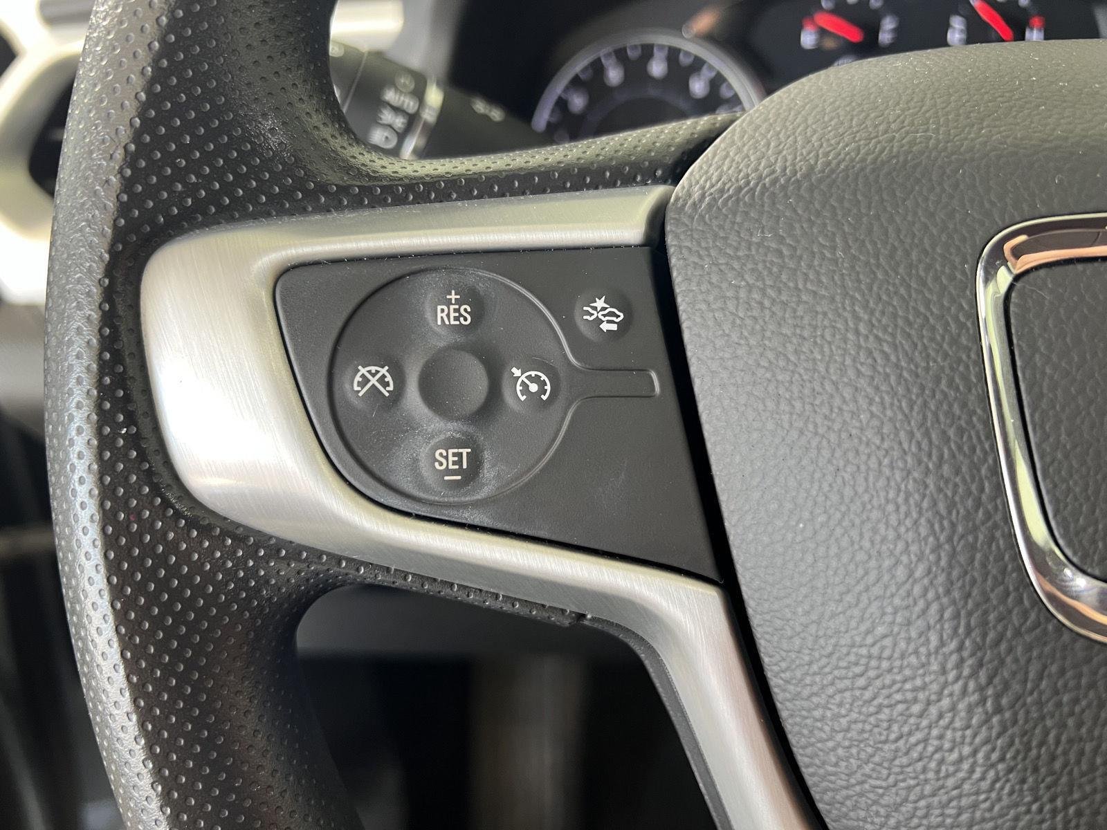 Used 2023 Sterling Metallic GMC SLE image 9