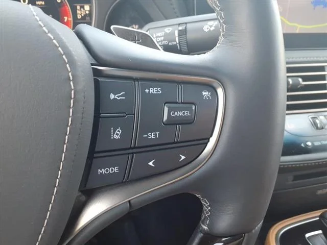Used 2022 SILVER Lexus Base image 26