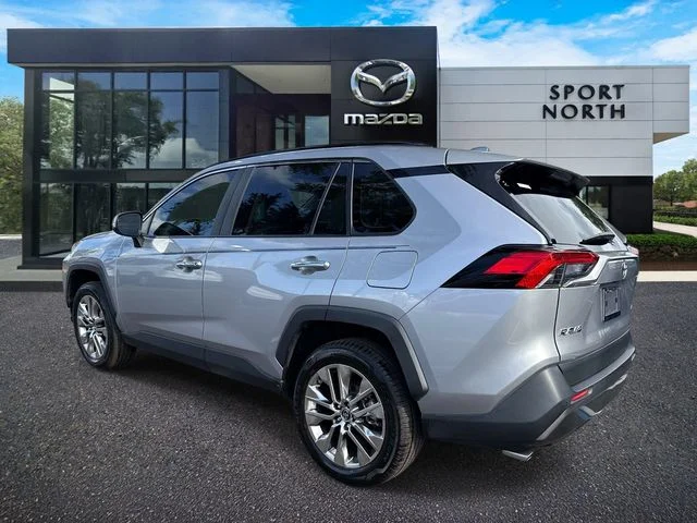 Used 2019  Toyota Limited image 5