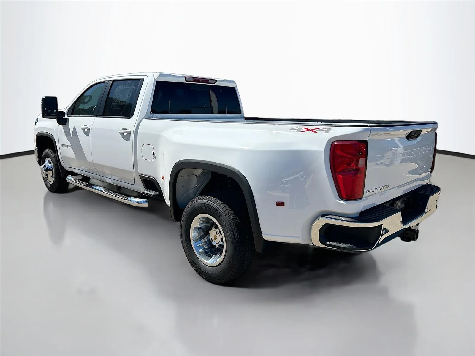 2026 Chevrolet Silverado 3500 HD LT - Photo 10