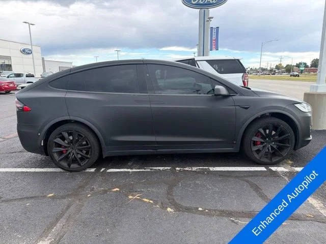 Used 2018 Obsidian Black Metallic Tesla P100D image 4