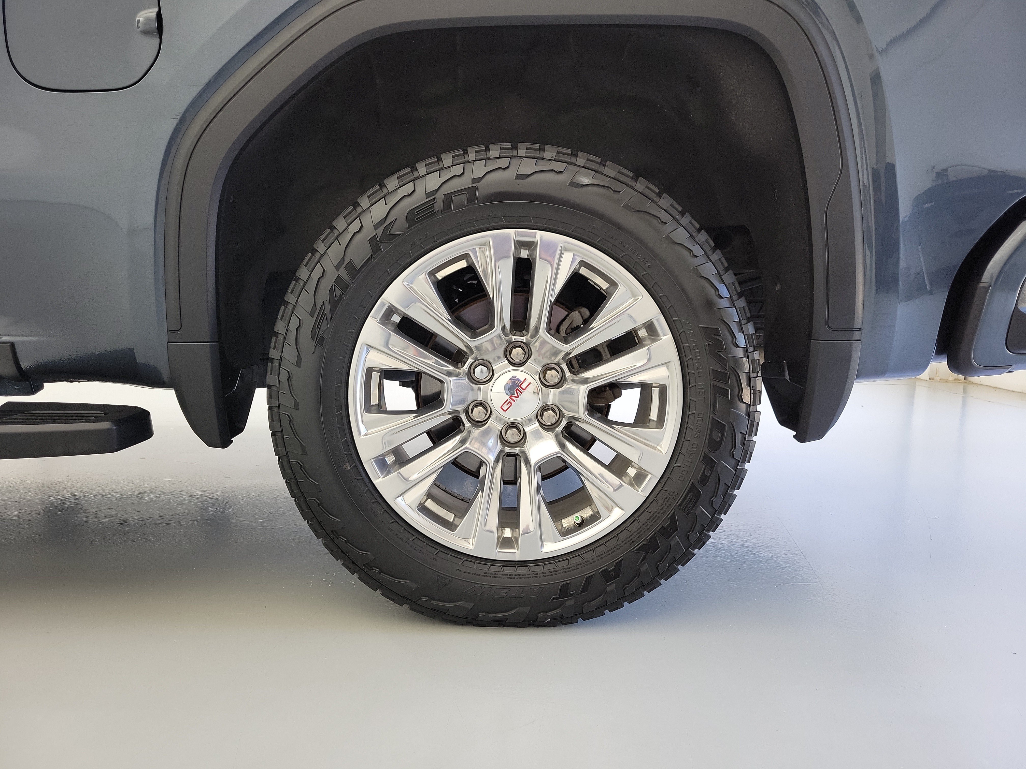 Used 2020 Dark Sky Metallic GMC Denali image 11