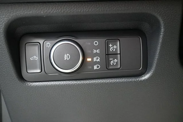 New 2026 Avalanche Ford Lariat® image 8