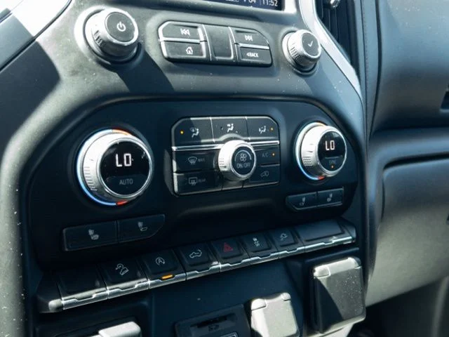 Used 2020 Silver Chevrolet LT image 38