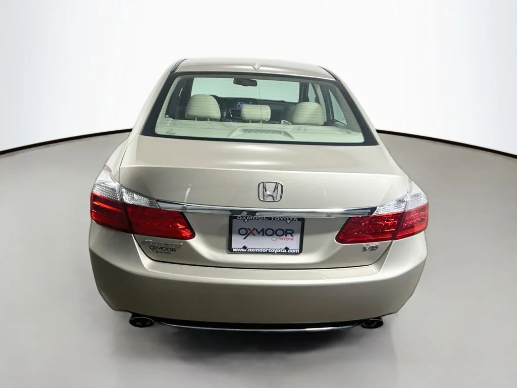 Used 2014 Champagne Frost Pearl Honda EX-L image 6