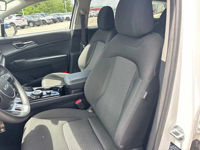 Used 2024 White Kia LX image 27