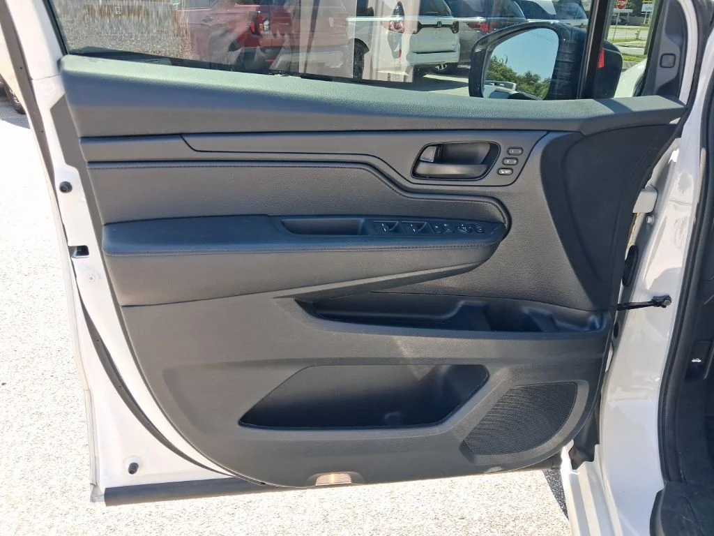 Used 2024  Honda Sport image 23