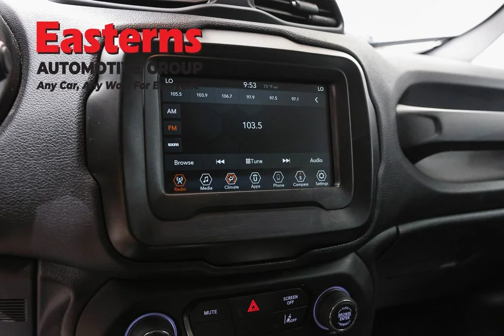 Used 2021 Red Jeep Latitude image 18