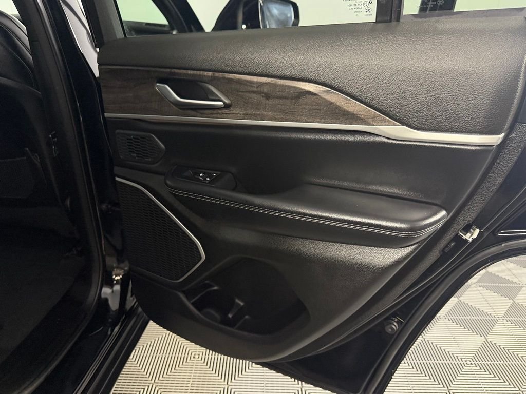 Certified Used 2024 Black Jeep 4xe image 28