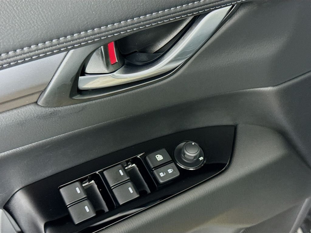 2025 Mazda CX-5 S Select Package - Photo 18
